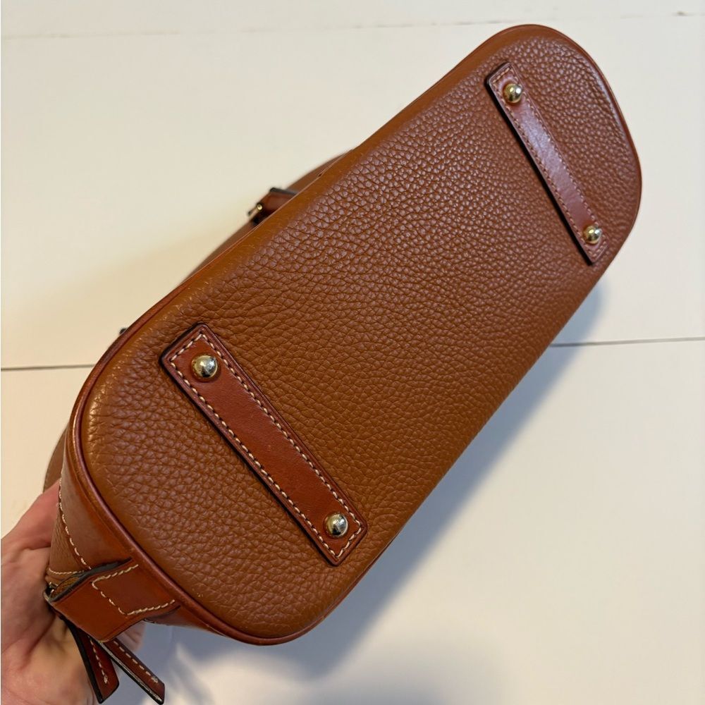 Dooney & Bourke Zip Top Brown Pebble Leather Satchel Purse - Picture 4 of 8
